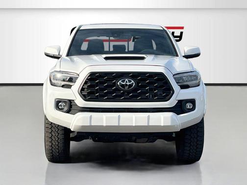 Ice Cap 2023 Toyota Tacoma TRD Sport