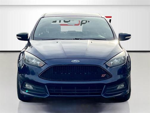 2017 Ford Focus ST 