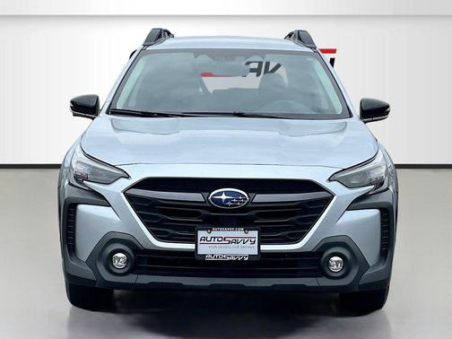 Ice Silver Metallic 2024 Subaru Outback Premium