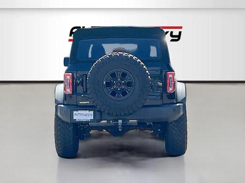 Shadow Black 2023 Ford Bronco Wildtrak