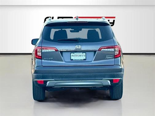 2020 Honda Pilot Touring 8-Passenger