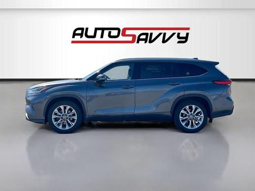 Magnetic Gray Metallic 2022 Toyota Highlander Limited