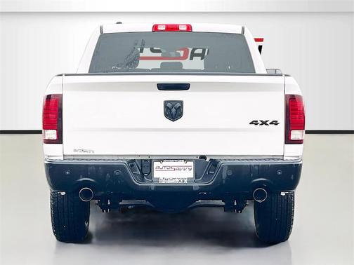 2022 RAM 1500 Classic Warlock Crew Cab 4x4 5'7' Box