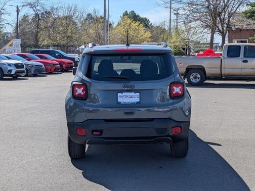 2022 Jeep Renegade Trailhawk