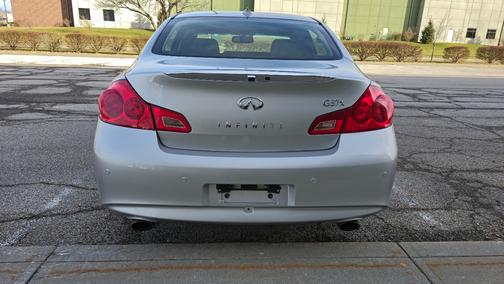 2011 INFINITI G37x Base