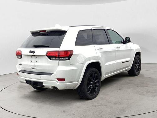 2021 Jeep Grand Cherokee Laredo