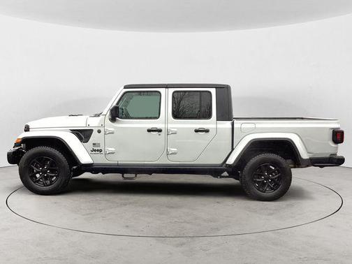 2023 Jeep Gladiator Sport S
