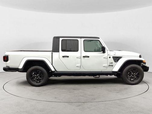 2023 Jeep Gladiator Sport S