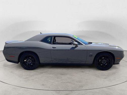 2017 Dodge Challenger GT