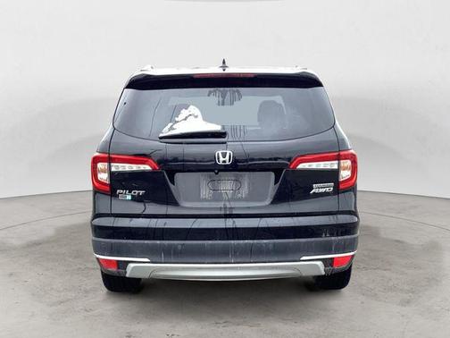 2019 Honda Pilot Touring 8-Passenger
