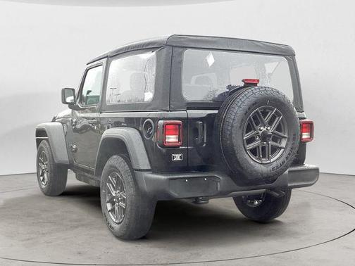 Black Clearcoat 2026 Jeep Wrangler Sport