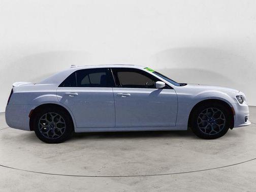 2018 Chrysler 300 S