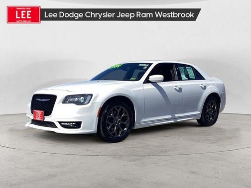 2018 Chrysler 300 S