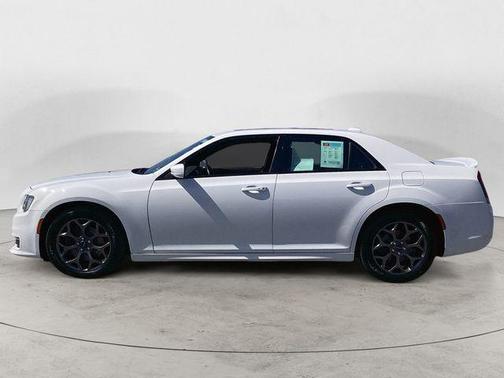 2018 Chrysler 300 S