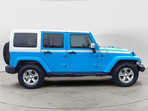 2017 Jeep Wrangler Unlimited Sahara