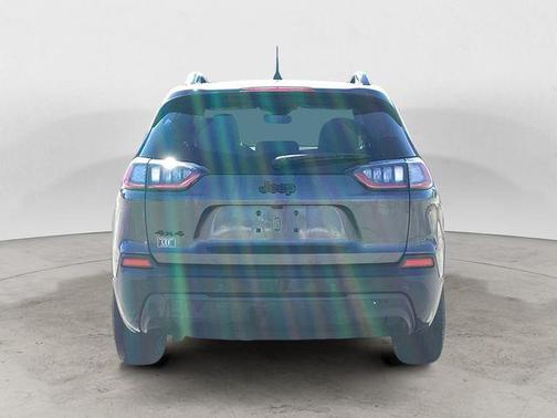 Granite Crystal Metallic Clearcoat 2021 Jeep Cherokee Altitude