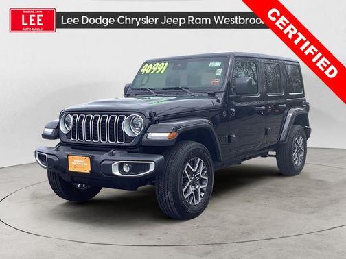 Black Clearcoat 2025 Jeep Wrangler 4-Door Sahara 4x4