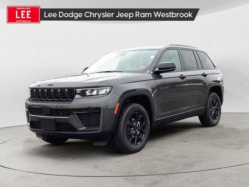 Baltic Gray Metallic Clearcoat 2026 Jeep Grand Cherokee Altitude