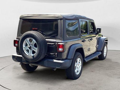 Granite Crystal Metallic Clearcoat 2018 Jeep Wrangler Unlimited Sport