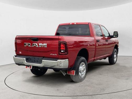 2026 RAM 2500 Tradesman Crew Cab 4x4 6'4' Box