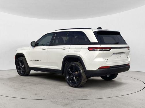 2023 Jeep Grand Cherokee Limited X