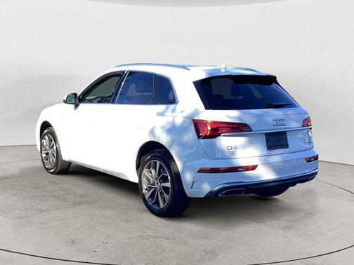 2022 Audi Q5 45 S line Premium