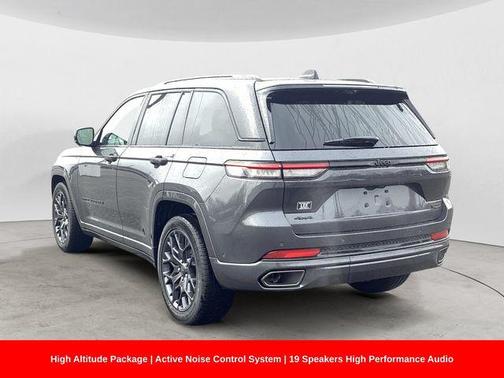 2025 Jeep Grand Cherokee Summit