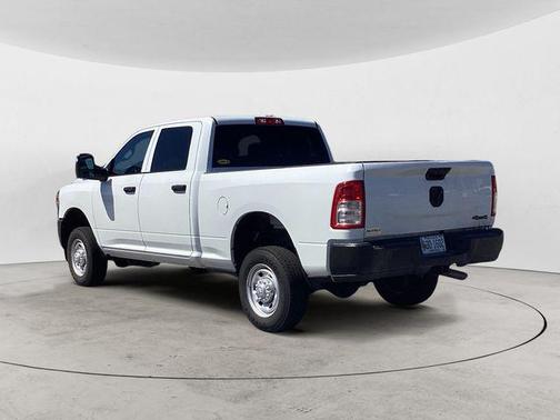 2024 RAM 2500 Tradesman Crew Cab 4x4 6'4' Box