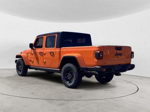 2025 Jeep Gladiator Willys