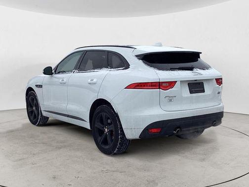 2018 Jaguar F-PACE 25t R-Sport