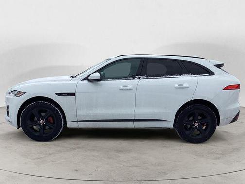 2018 Jaguar F-PACE 25t R-Sport