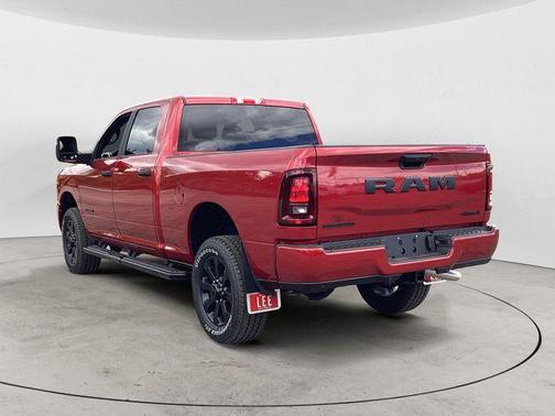 Molten Red Pearlcoat 2026 RAM 2500 Big Horn Crew Cab 4x4 6'4' Box