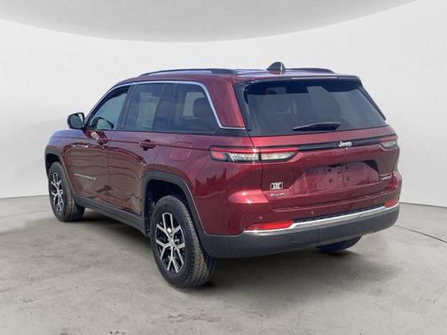 Velvet Red Pearlcoat 2023 Jeep Grand Cherokee Limited
