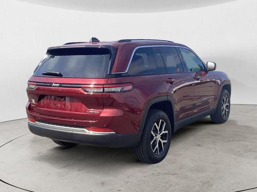 Velvet Red Pearlcoat 2023 Jeep Grand Cherokee Limited