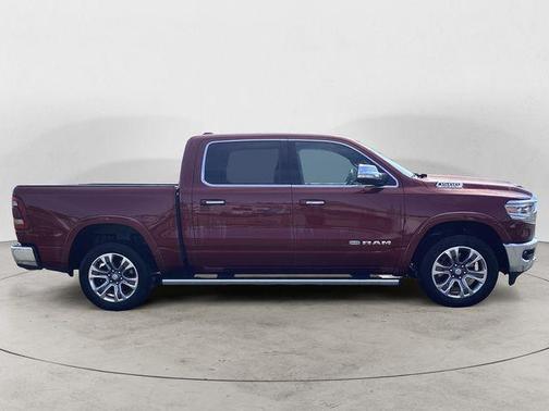 Delmonico Red Pearlcoat 2022 RAM 1500 Longhorn