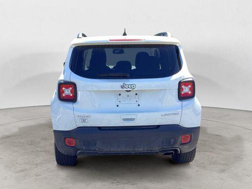 Alpine White Clearcoat 2022 Jeep Renegade Limited