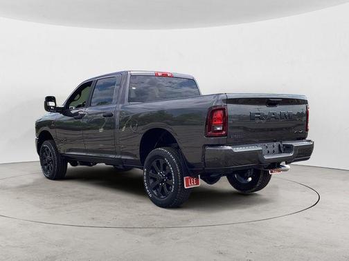 2025 RAM 2500 Big Horn Crew Cab 4x4 6'4' Box
