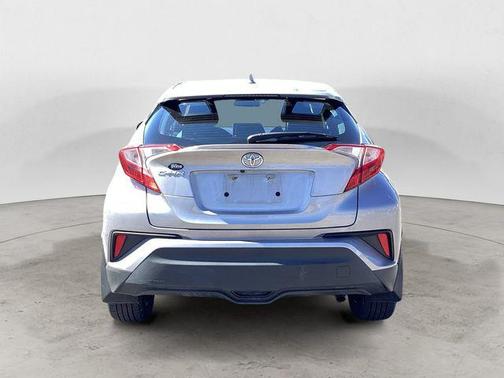 Silver Knockout Metallic 2020 Toyota C-HR XLE
