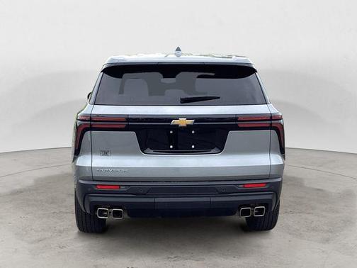 2024 Chevrolet Traverse LS