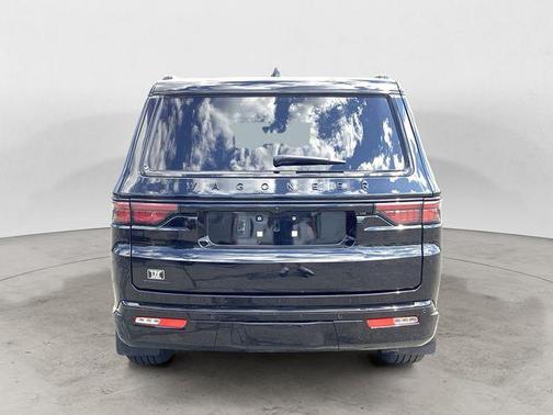 Diamond Black Crystal Pearlcoat 2023 Jeep Wagoneer Series II Carbide 4x4