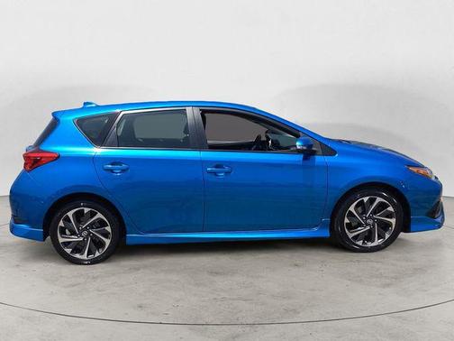 2016 Scion iM Base