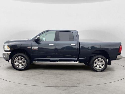 2017 RAM 2500 SLT Crew Cab 4x4 6'4' Box