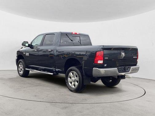 2017 RAM 2500 SLT Crew Cab 4x4 6'4' Box
