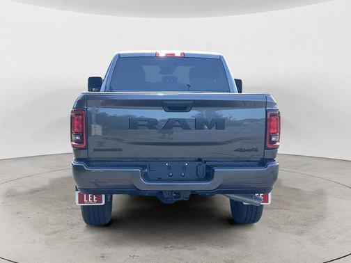 2025 RAM 2500 Big Horn Crew Cab 4x4 6'4' Box