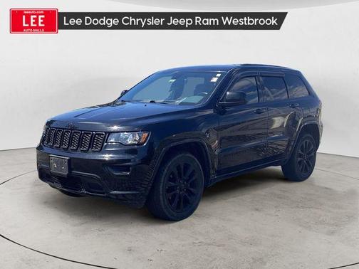 Diamond Black Crystal Pearlcoat 2019 Jeep Grand Cherokee Altitude