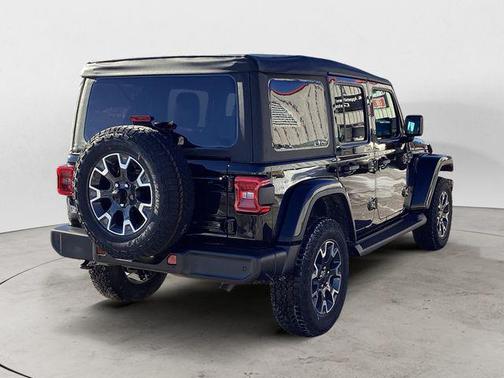 2026 Jeep Wrangler 4-Door Sahara 4x4