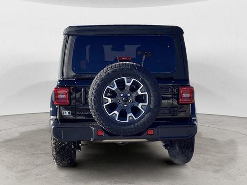 2026 Jeep Wrangler 4-Door Sahara 4x4