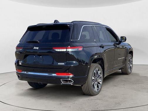 2025 Jeep Grand Cherokee Overland
