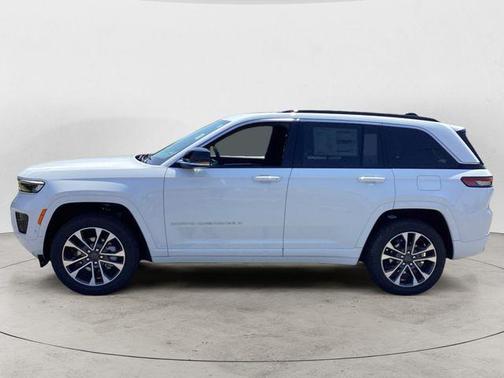 2025 Jeep Grand Cherokee Overland
