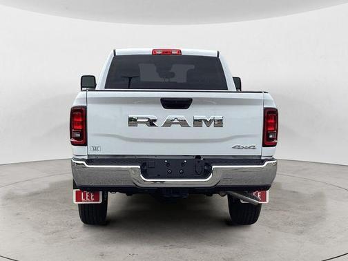 2025 RAM 2500 Tradesman Crew Cab 4x4 6'4' Box